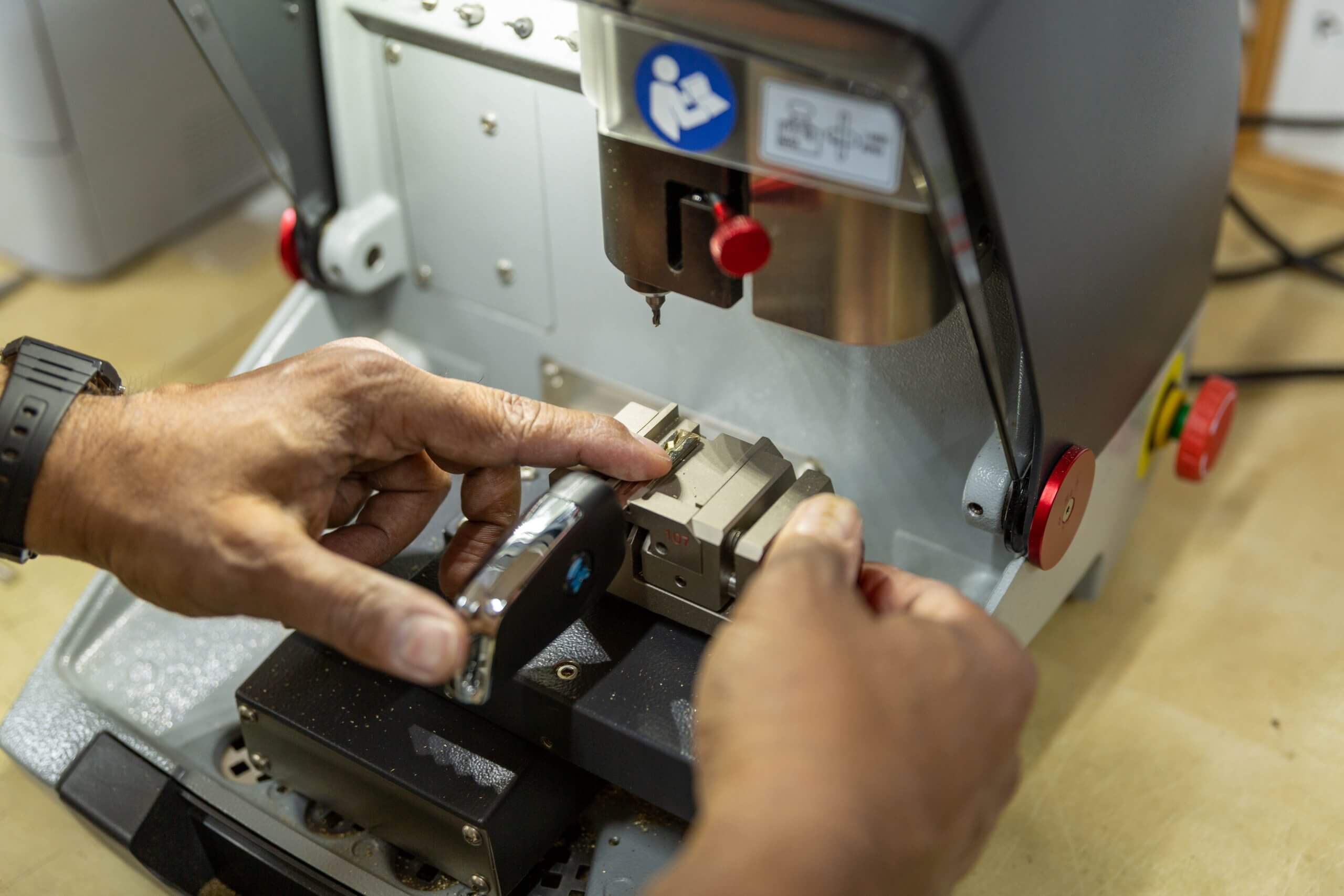 How to Open Sealed New Vauxhall Flip Key Remote Fob Ken's Autos