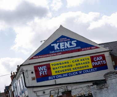Ken's Autos building