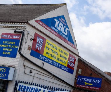 The building of Ken's Autos