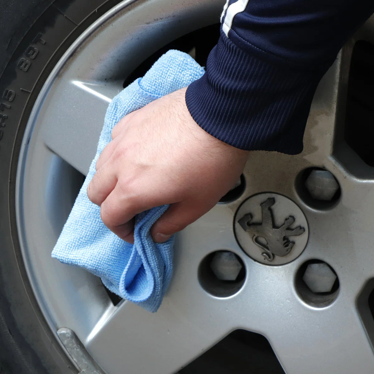 Streetwize Microfibre Towel Car Cleaning Valeting Caravan Trailer - Image 3