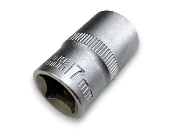 Toolzone 17MM Metric CRV Socket 12DR