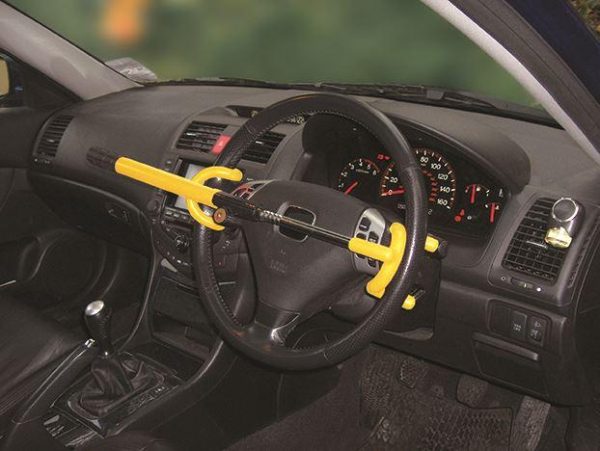Streetwize Double Hook Steering Wheel Lock Anti Theft Universal Car Van Security