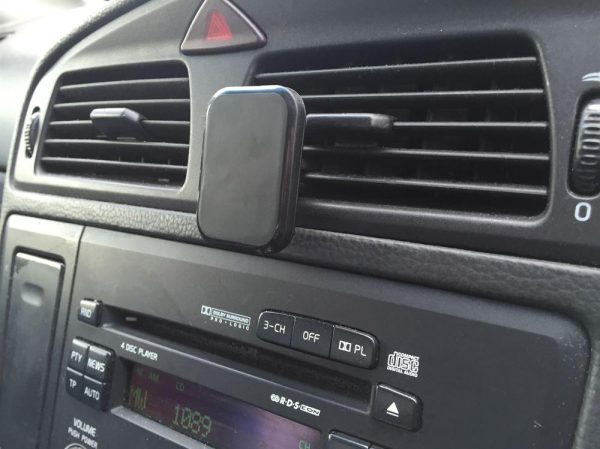 Streetwize Magnetic Mobile Phone Holder Universal Car Van Vent Mount