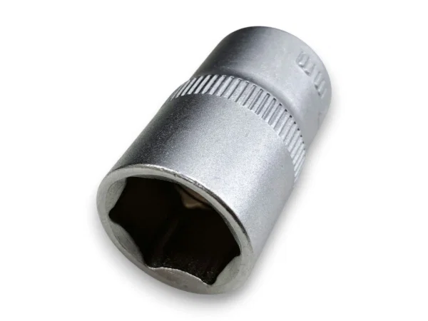 Toolzone 17MM Metric CRV Socket 12DR - Image 3